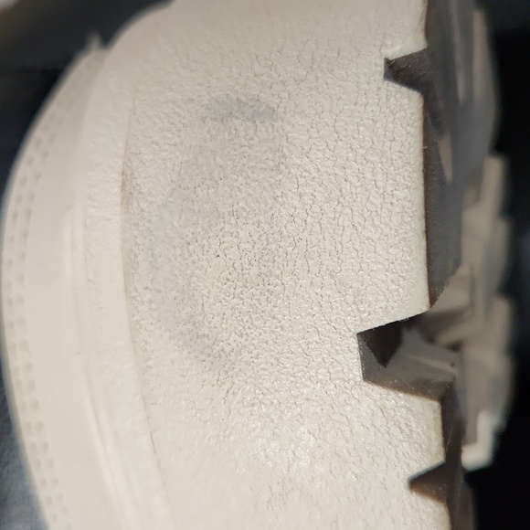 Steven by Steve Madden Black armond lug-sole Chelsea Boots size 8m - Picture 7 of 12